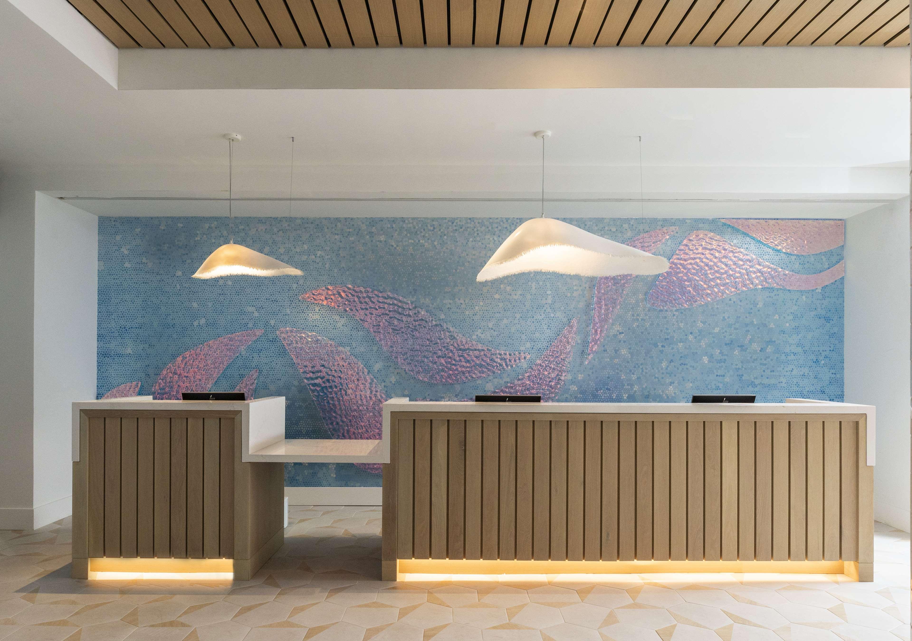 The Singer Oceanfront Resort, Curio Collection By Hilton Riviera Beach Exterior foto